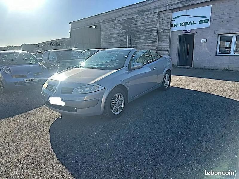 Beige Utilisé 2004 Renault Mégane Cabriolet Privilege Cabriolet | 2 499 € - Image 1/4