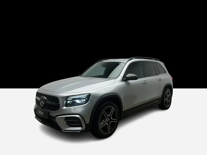Argent Utilisé 2024 Mercedes GLB200 AMG line SUV | 46 656 € (Prix juste) - Image 1/4