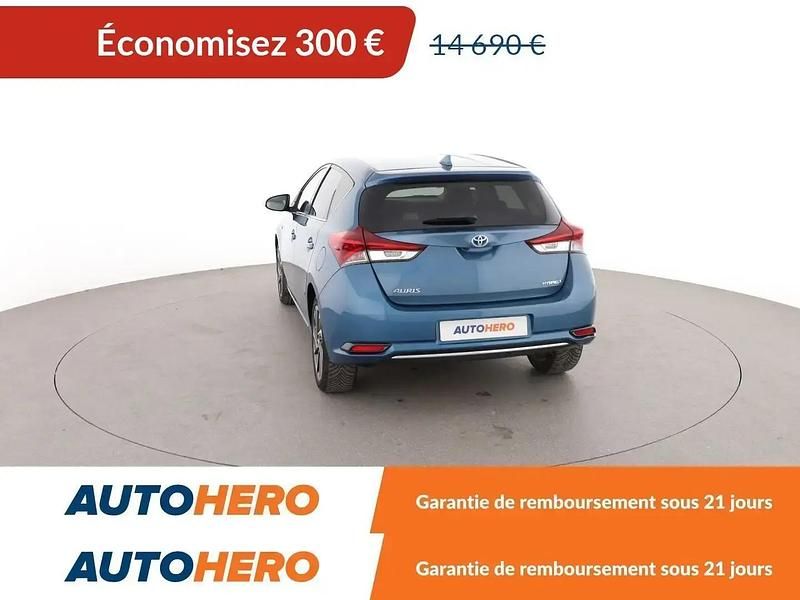 Bleu Utilisé 2017 Toyota Auris Hybrid Design Berline | 14 390 € (Prix juste) - Image 1/2