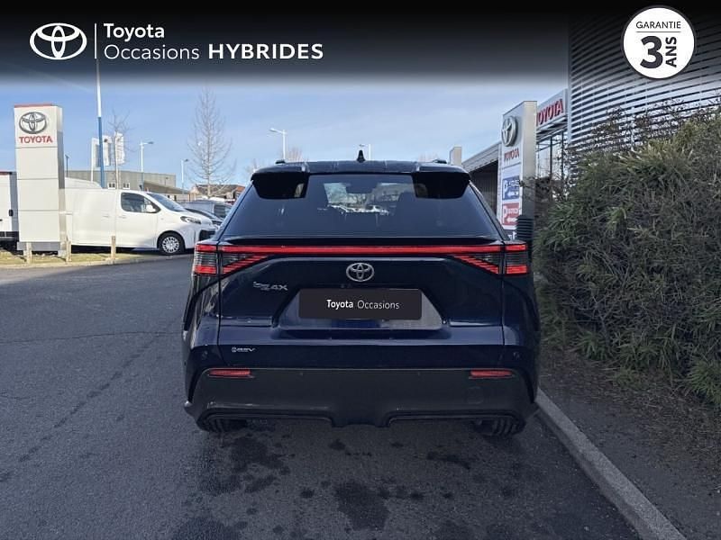 Occasion Toyota bZ4X Lounge 164 kW (224 ch) 2025 Bleu de prusse métallisé premium SUV