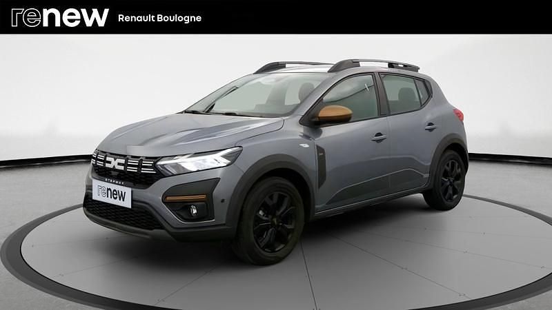 Gris Utilisé 2025 Dacia Sandero Extreme Citadine | 17 890 € (Prix assez cher) - Image 1/4