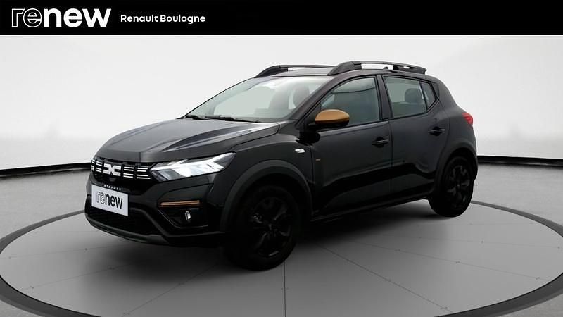 Noir Occasion 2025 Dacia Sandero Extreme Citadine | 17 990 € (Prix assez cher) - Image 1/4