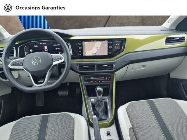 Image 3/4