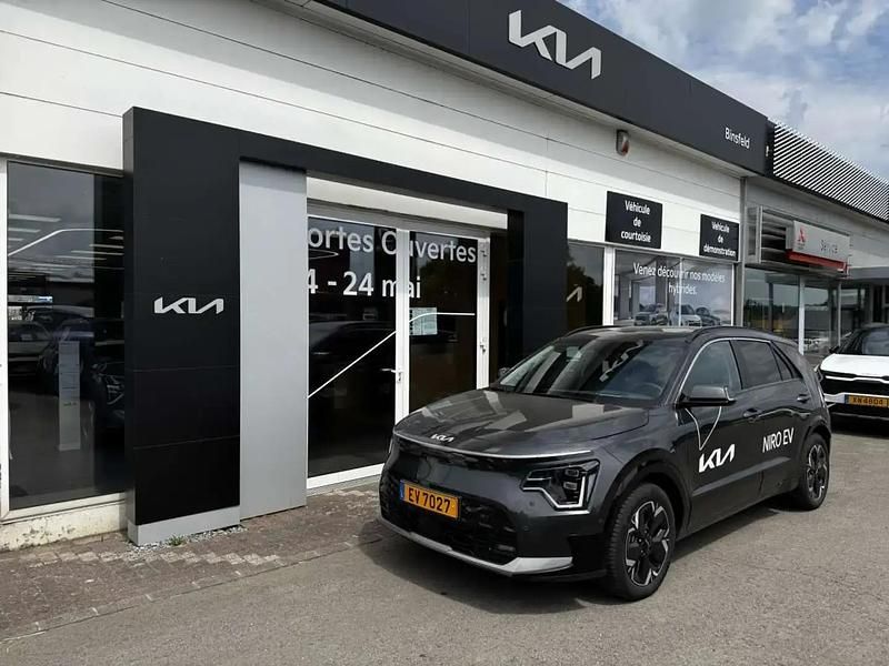 Vert Utilisé 2024 Kia e-Niro 2 SUV | 32 990 € (Prix assez cher) - Image 1/4