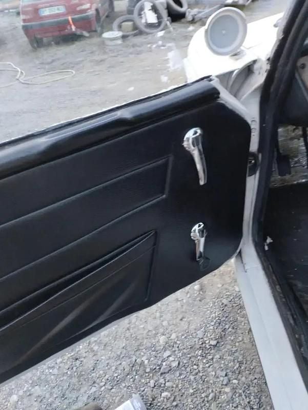 Blanc Occasion 1973 Triumph TR6 Cabriolet | 17 500 € - Image 1/4