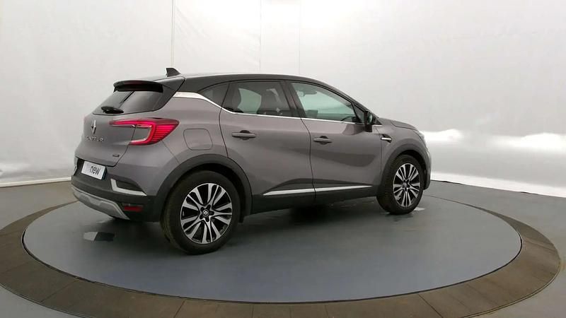 Occasion Renault Captur Iconic 2022 Gris SUV
