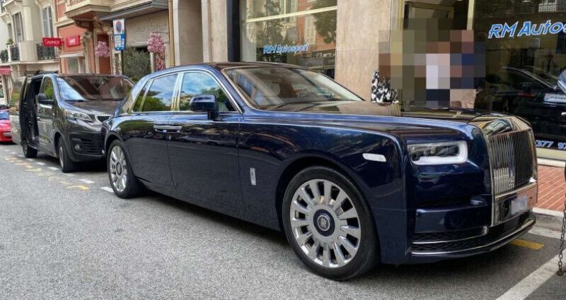 Utilisé 2019 Rolls Royce Phantom Berline | 414 900 € - Image 1/4