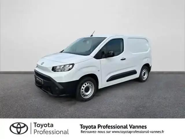 Blanc glacier Utilisé 2025 Toyota Proace City City Van | 24 900 € - Image 1/4