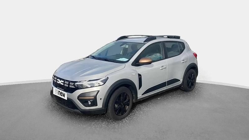 Gris Utilisé 2024 Dacia Sandero Extreme Citadine | 16 990 € (Prix assez cher) - Image 1/4