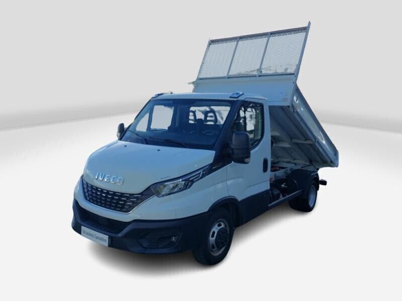 Utilisé 2022 Iveco Daily | 32 900 € (Bon prix) - Image 1/4