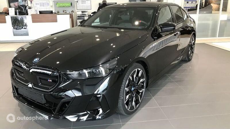 Saphirschwarz métallisé Nouvelle 2024 BMW i5 Sport Line Berline | 96 969 € - Image 1/4