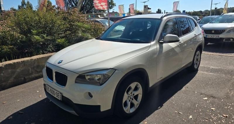 Gris Occasion 2012 BMW X1 Comfort Edition SUV | 7 990 € - Image 1/4