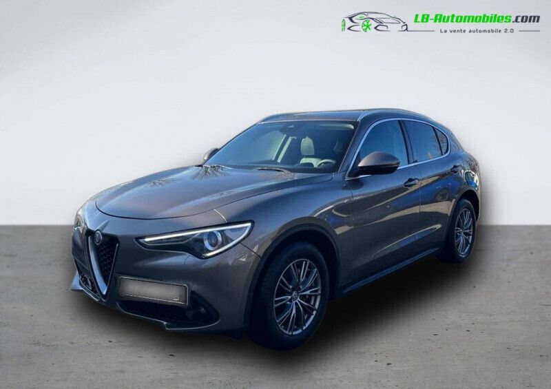 Utilisé 2017 Alfa Romeo Stelvio SUV | 26 200 € - Image 1/4