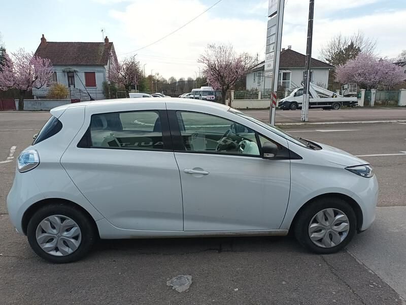 Occasion Renault Zoe 67 kW (92 ch) 2018 Blanc Citadine