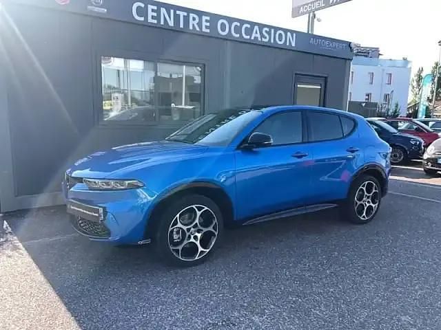 Bleu Utilisé 2024 Alfa Romeo Tonale Sprint SUV | 37 990 € (Prix cher) - Image 1/4