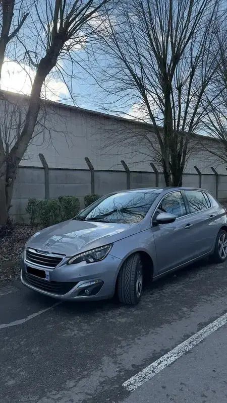 Utilisé 2015 Peugeot 308 Allure Berline | 8 900 € (Prix juste) - Image 1/4
