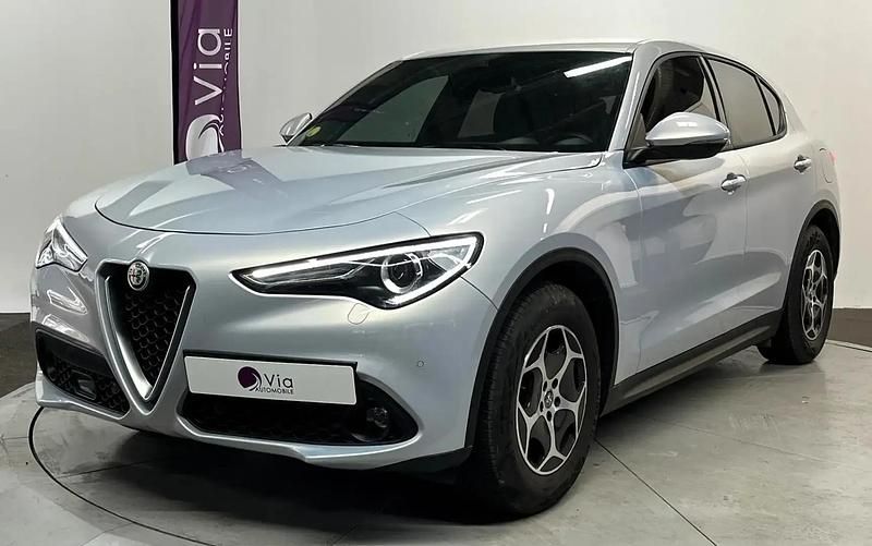 Blanc Occasion 2022 Alfa Romeo Stelvio Super SUV | 32 990 € (Prix juste) - Image 1/4