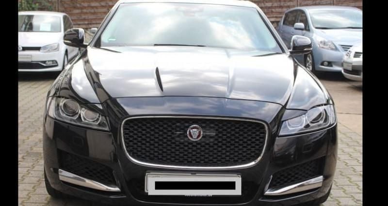 Utilisé 2017 Jaguar XF Portfolio Berline | 30 890 € - Image 1/4