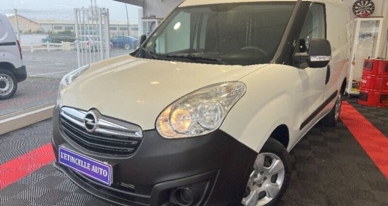 Utilisé 2015 Opel Combo Monospace | 7 990 € - Image 1/4