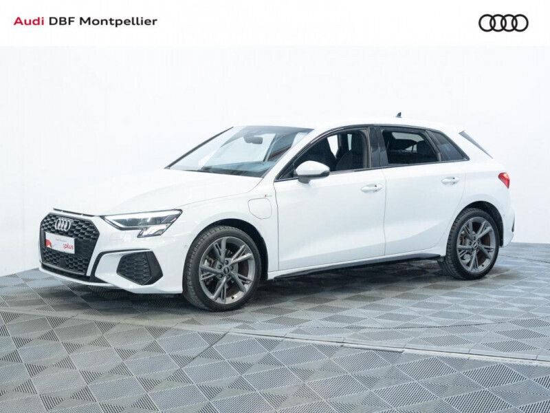 Blanc Utilisé 2021 Audi A3 Sportback S-Line Berline | 27 880 € (Bon prix) - Image 1/4