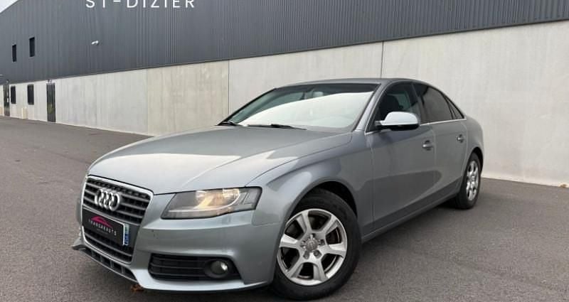 Gris Occasion 2010 Audi A4 Berline | 7 490 € (Super prix) - Image 1/4