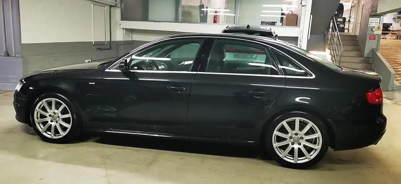 Occasion 2010 Audi A4 S-line plus Berline | 10 500 € (Prix cher) - Image 1/4