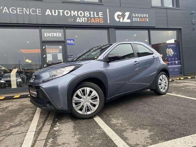 Nouvelle Toyota Aygo X X-play 72 ch (52 kW) 2025 Gris SUV