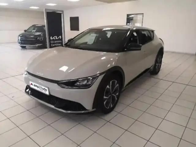 Blanc Occasion 2021 Kia EV6 Air SUV | 27 399 € (Prix assez cher) - Image 1/4