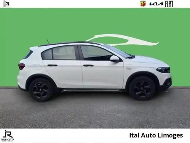 Occasion Fiat Tipo Cross 131 ch (96 kW) 2022 Blanc Berline