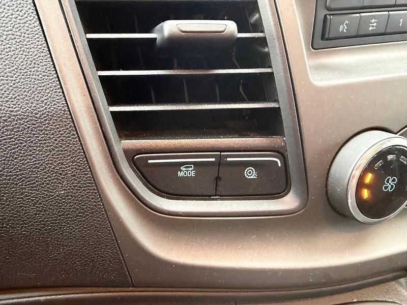 Occasion Ford Transit Business Edition 131 ch (96 kW) 2023 Blanc glacier Van