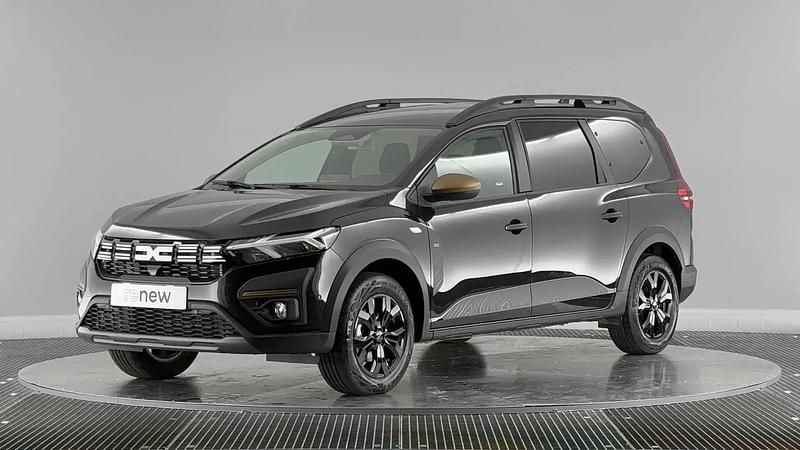 Noir Utilisé 2025 Dacia Jogger Extreme Monospace | 26 990 € (Prix assez cher) - Image 1/4
