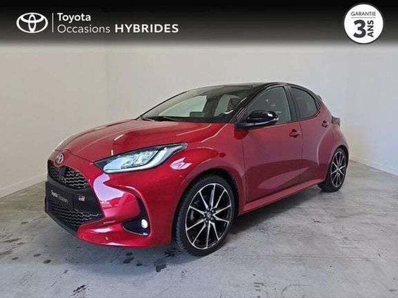 Utilisé 2022 Toyota Yaris Hybrid Sport Berline | 21 990 € (Prix cher) - Image 1/1