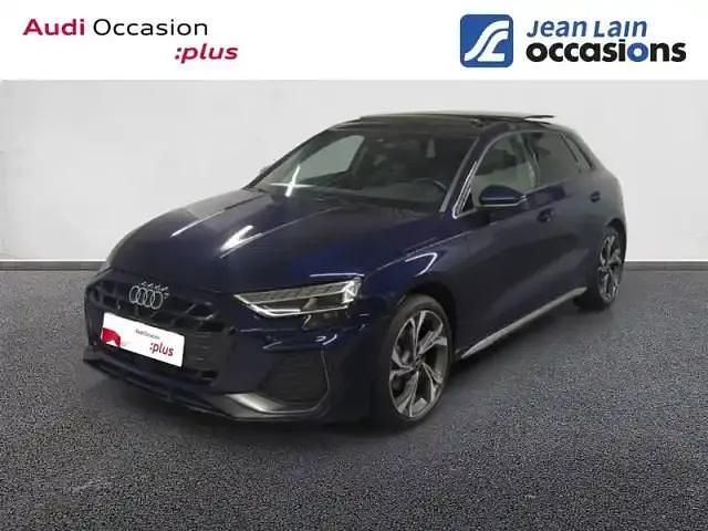 Bleu navarre métallisé Occasion 2024 Audi A3 S-Line Berline | 35 490 € (Prix assez cher) - Image 1/4