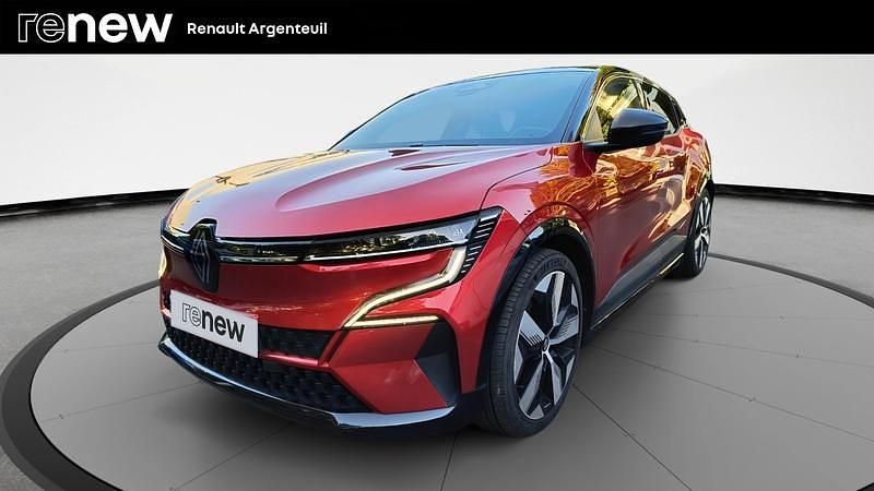 Rouge Utilisé 2022 Renault Mégane Techno Berline | 23 980 € (Prix juste) - Image 1/4