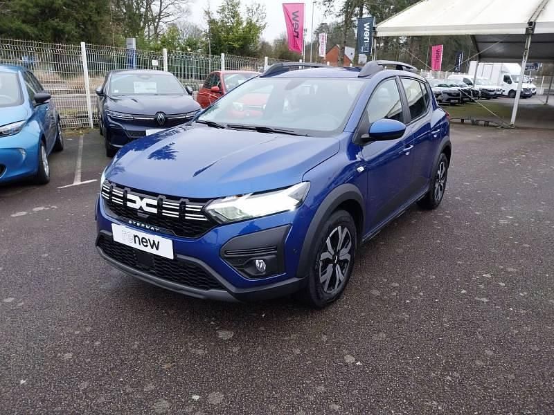 Utilisé 2024 Dacia Sandero Expression Citadine | 16 990 € (Prix assez cher) - Image 1/4