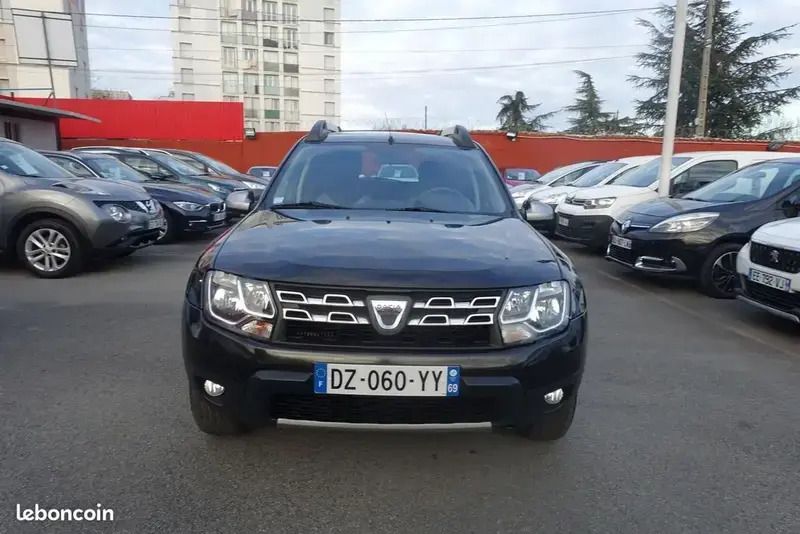 Noir Utilisé 2016 Dacia Duster Prestige SUV | 9 990 € (Prix juste) - Image 1/4
