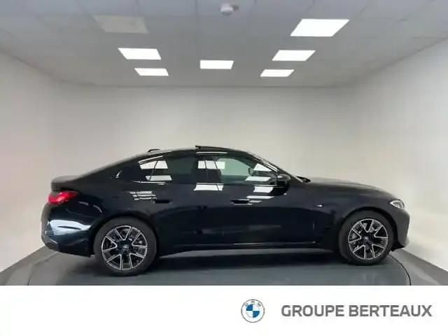 Occasion BMW i4 M Sport 210 kW (286 ch) 2025 Saphirschwarz métallisé Berline