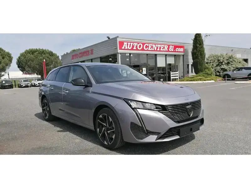 Gris artense Utilisé 2023 Peugeot 308 Allure Break | 25 900 € (Prix cher) - Image 1/4