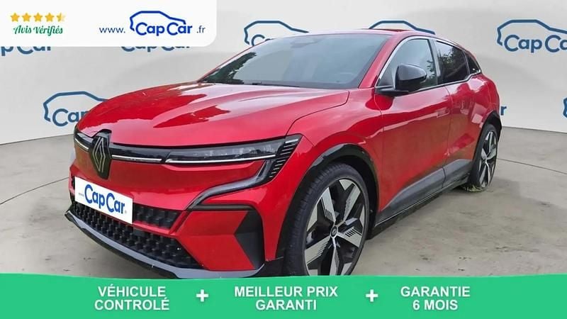Rouge Utilisé 2022 Renault Mégane Techno SUV | 23 990 € (Prix assez cher) - Image 1/4