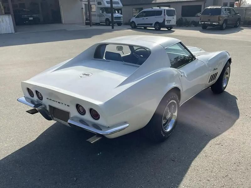 Occasion Chevrolet Corvette 200 ch (147 kW) 1970 Blanc Coupé