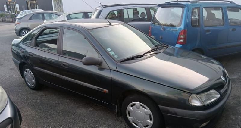 Occasion Renault Laguna 100 ch (73 kW) 1997 Berline