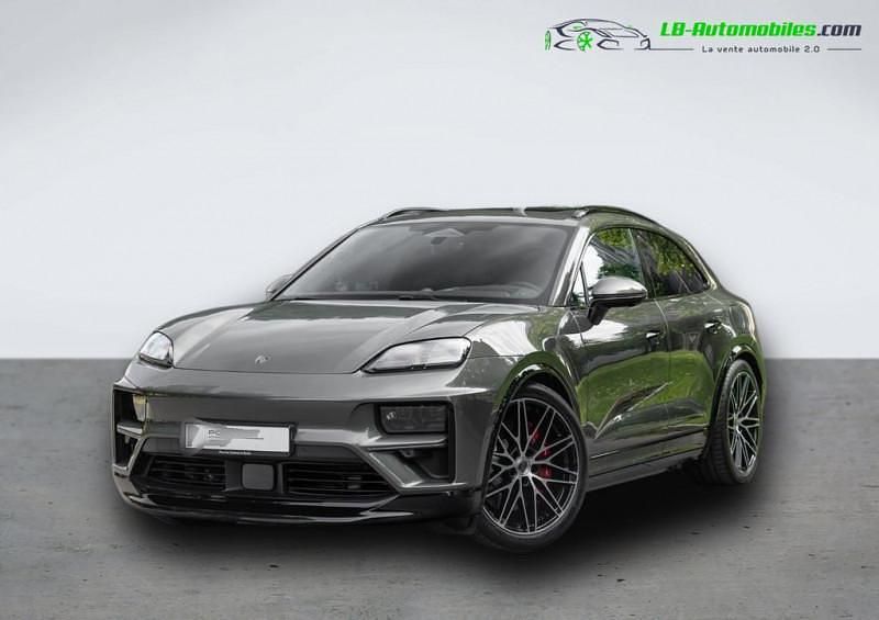 Utilisé 2025 Porsche Macan Turbo SUV | 140 500 € - Image 1/4
