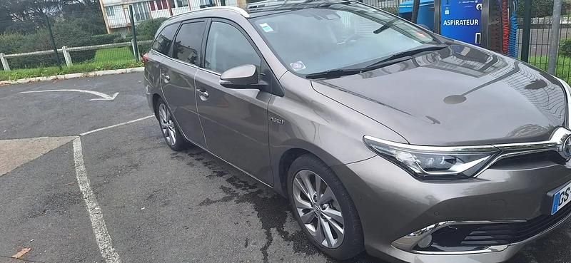 Occasion Toyota Auris Touring Sports Business Edition 136 ch (100 kW) 2018 Bronze Break