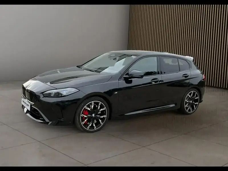 Noir Utilisé 2024 BMW 120 M Sport Citadine | 48 200 € - Image 1/4