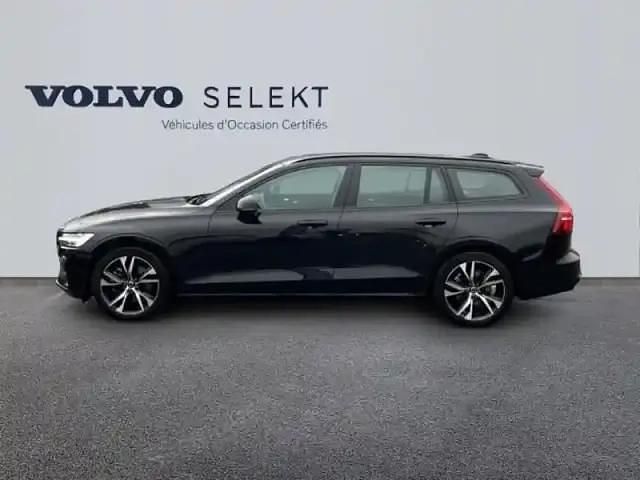 Noir onyx métallisé Occasion 2025 Volvo V60 Ultra Break | 45 999 € (Prix juste) - Image 1/3