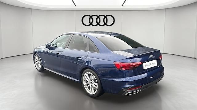 Occasion Audi A4 Competition 150 ch (110 kW) 2024 Bleu navarre métallisé Berline