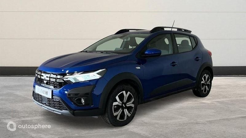 Bleu Utilisé 2024 Dacia Sandero Expression Citadine | 15 999 € (Prix juste) - Image 1/4