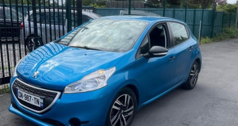 Bleu Utilisé 2012 Peugeot 208 Citadine | 6 700 € (Prix assez cher) - Image 1/4