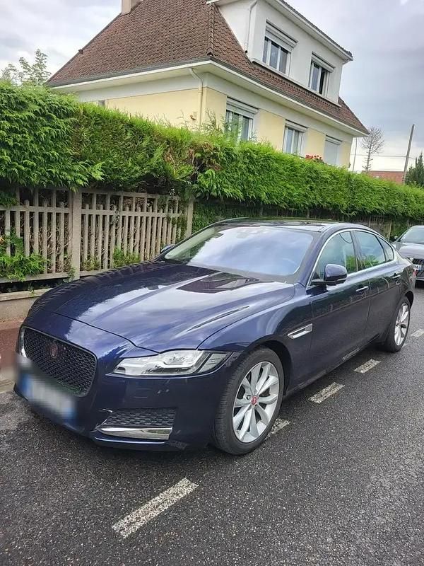Utilisé 2018 Jaguar XF Prestige Berline | 18 500 € (Prix juste) - Image 1/4