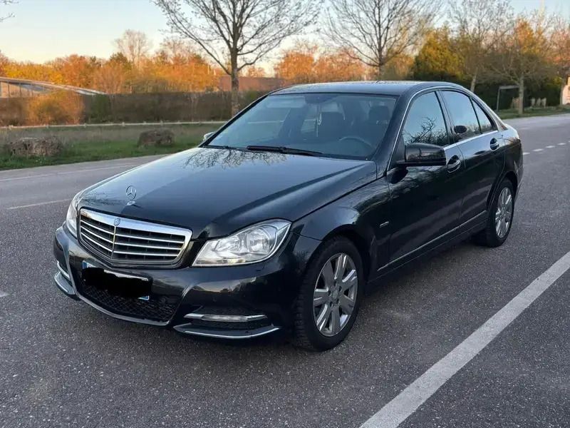 Noir Utilisé 2011 Mercedes C200 Berline | 9 500 € (Prix juste) - Image 1/4